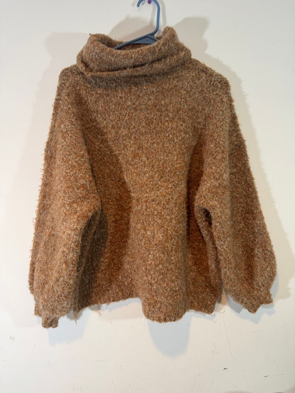 POL Boutique tan Turtle Neck Fuzzy Super Soft Sweater Women’s Size Small